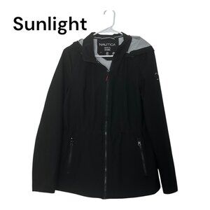 Nautica Womens Windbreaker Full Zip Jacket SZ M Water Resistant Stowaway Hood